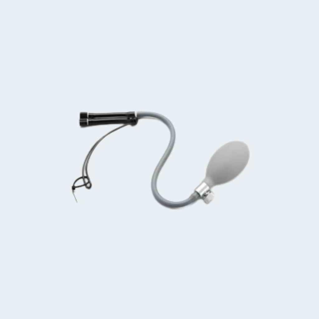 BP Cuff Adapter, Double Female Luer-Slip (1391) to Double Male Screw Connector