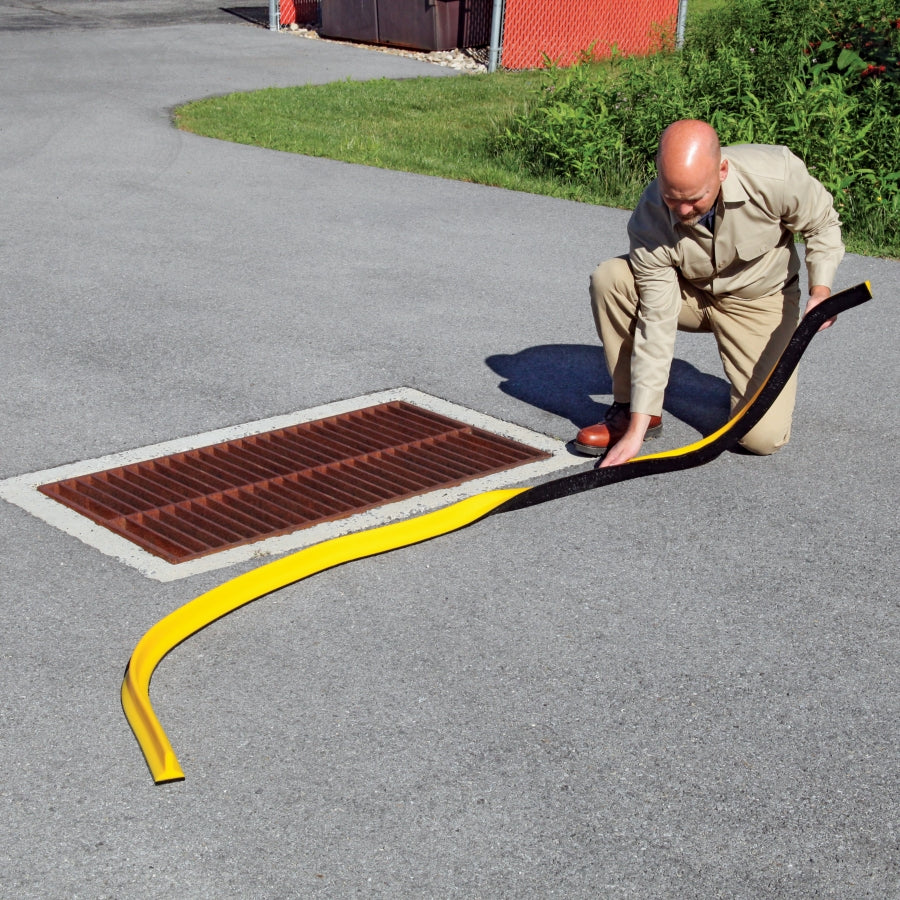 PIG® SpillBlocker® Rough Surface Dike