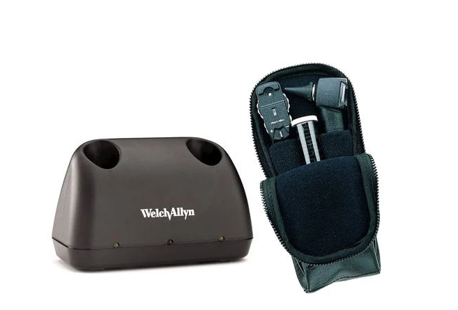 Welch Allyn 92851 PocketScope 2.5 V Rechargeable Halogen Diagnostic Set with Soft Storage Case