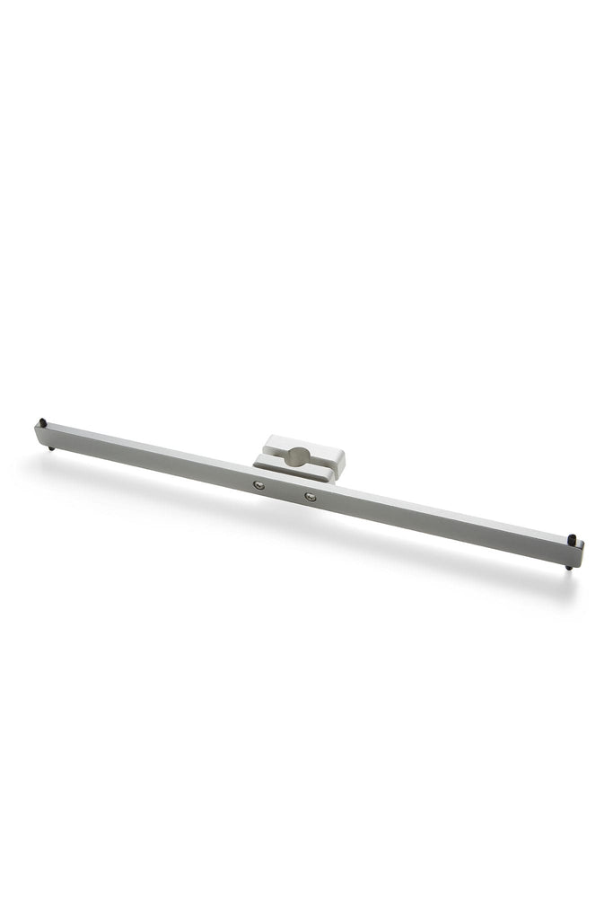 Dräger Bar 300A,Mounts to a standard 7/8″ Diameter Pryor IV Stand, 21″ long, Designed for devices 10 pounds or less